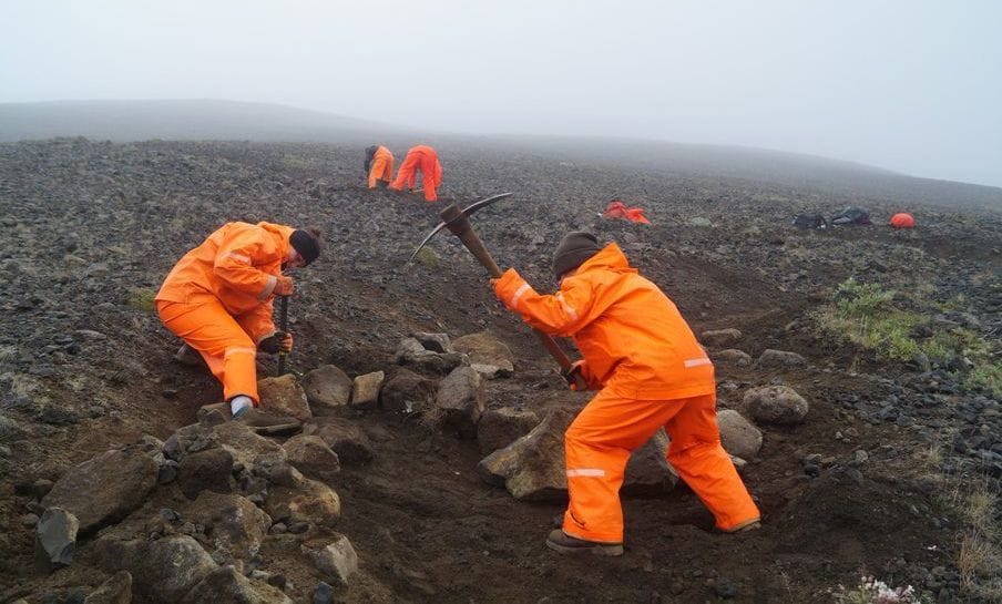 Trailwork volunteers